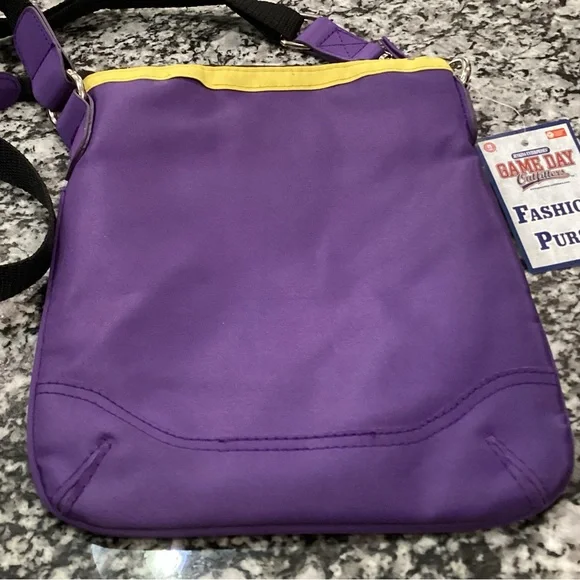 🟣 NWT - LSU Tigers - Women’s Crossbody Purse - Beautiful - Functional - Fans - Picture 14 of 16